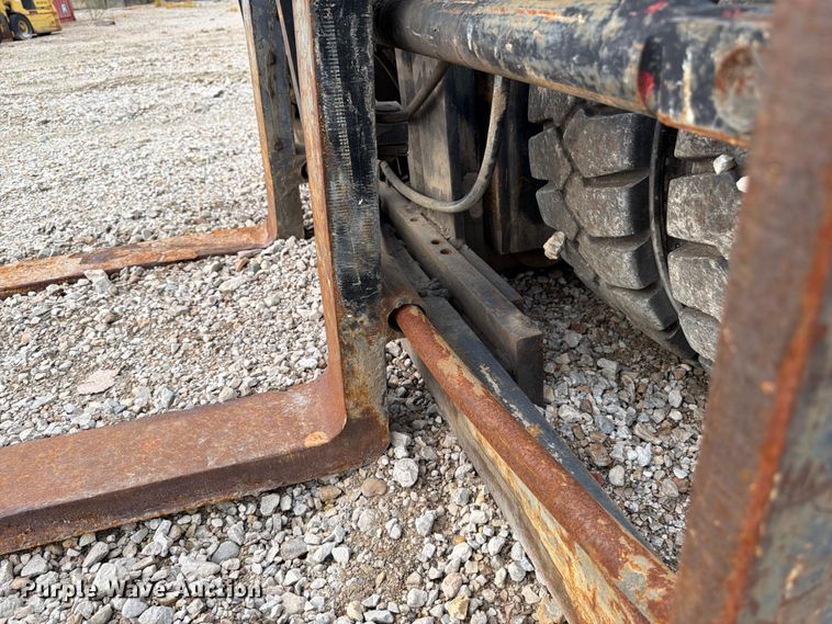 image for item FU4566 Caterpillar DP70 forklift