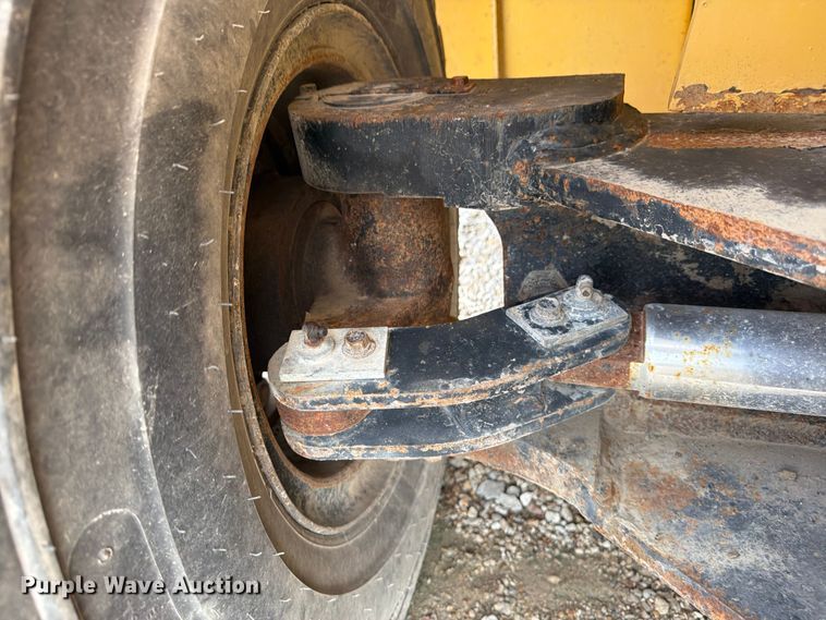 image for item FU4566 Caterpillar DP70 forklift
