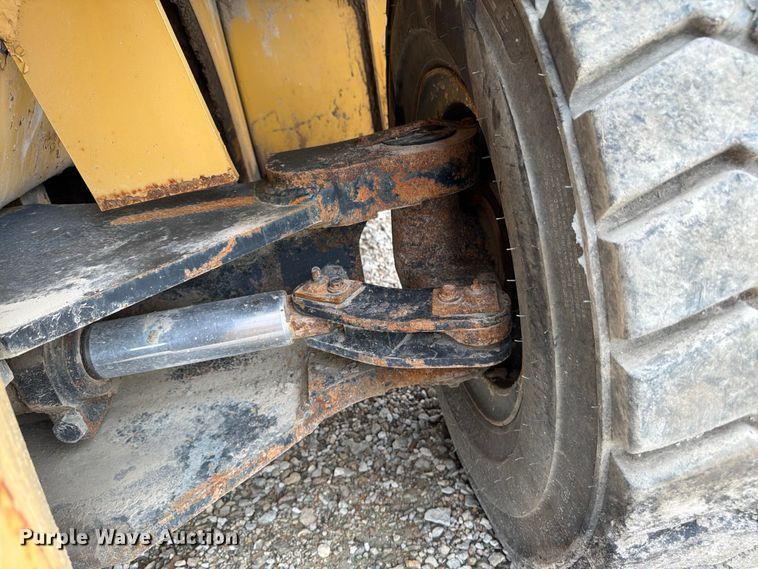 image for item FU4566 Caterpillar DP70 forklift