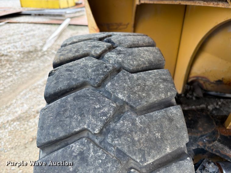 image for item FU4566 Caterpillar DP70 forklift