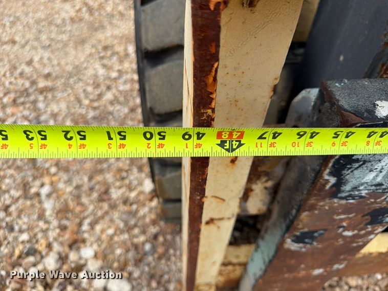 image for item FU4569 Hyster forklift