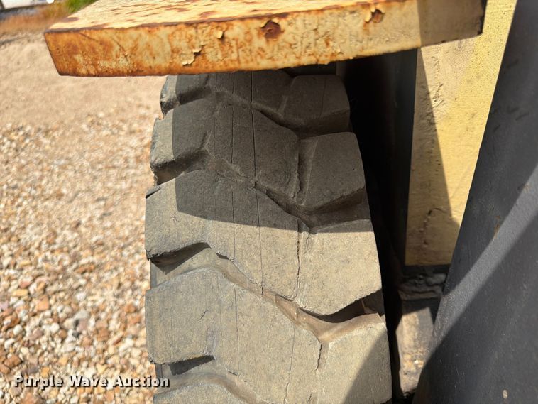 image for item FU4569 Hyster forklift