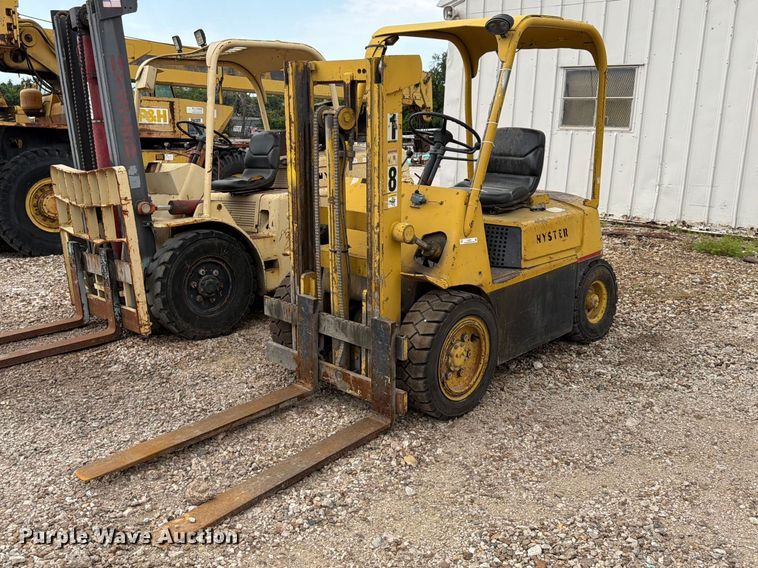 image for item FU4570 Hyster forklift