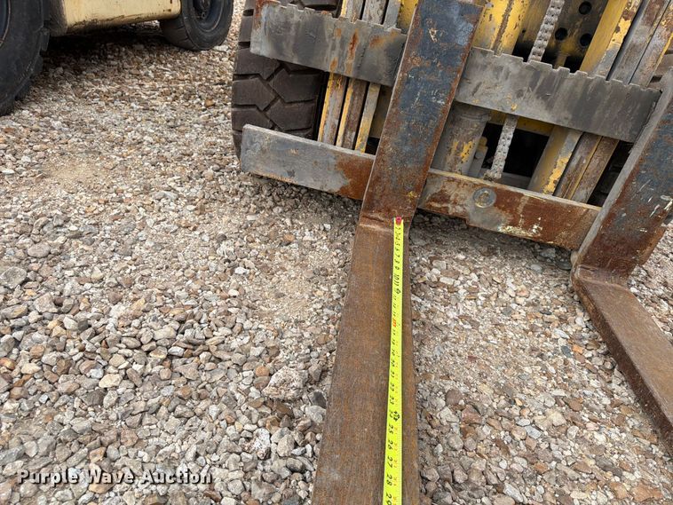 image for item FU4570 Hyster forklift