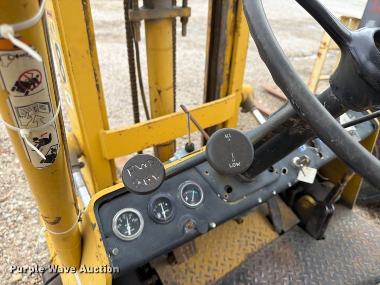 image for item FU4570 Hyster forklift