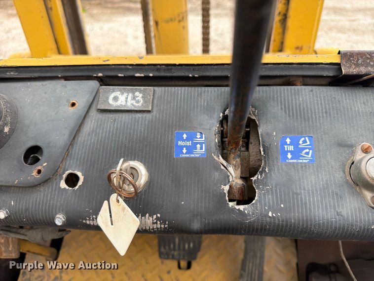 image for item FU4570 Hyster forklift