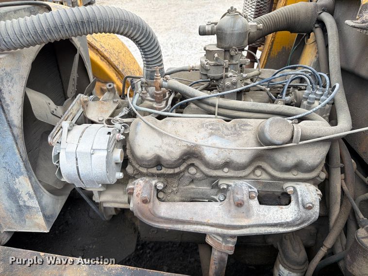 image for item FU4571 1993 Hyster H225E forklift