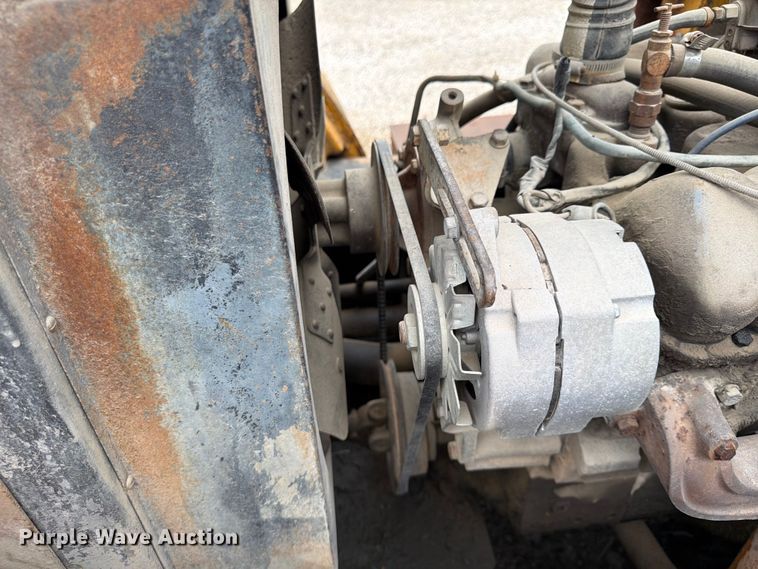 image for item FU4571 1993 Hyster H225E forklift