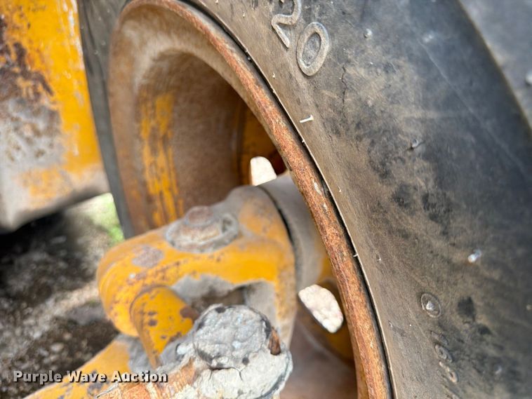 image for item FU4571 1993 Hyster H225E forklift