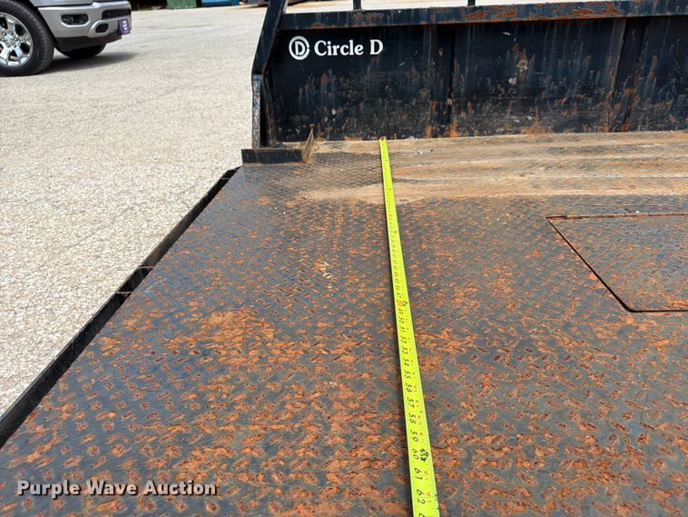 image for item FU4572 Flatbed pickup truck bed