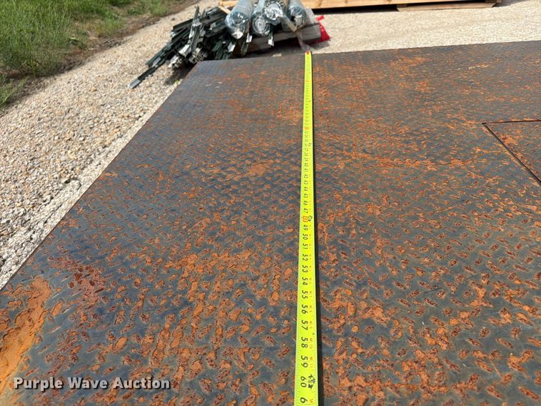 image for item FU4572 Flatbed pickup truck bed