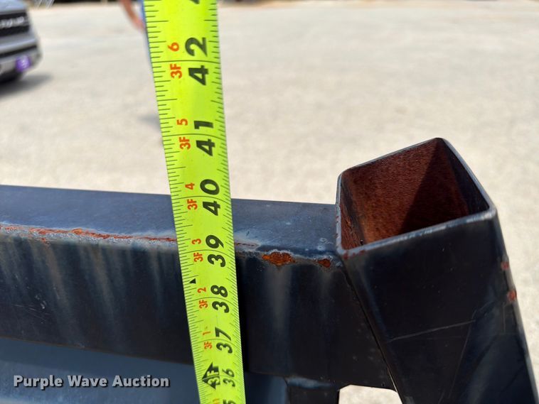 image for item FU4572 Flatbed pickup truck bed