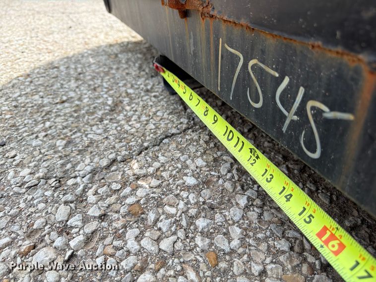 image for item FU4572 Flatbed pickup truck bed