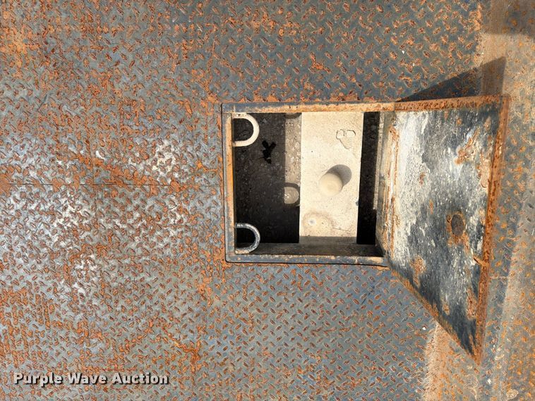 image for item FU4572 Flatbed pickup truck bed