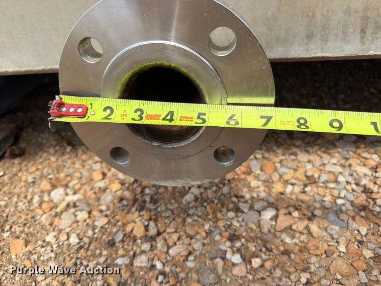 image for item FU4574 (2) tanks
