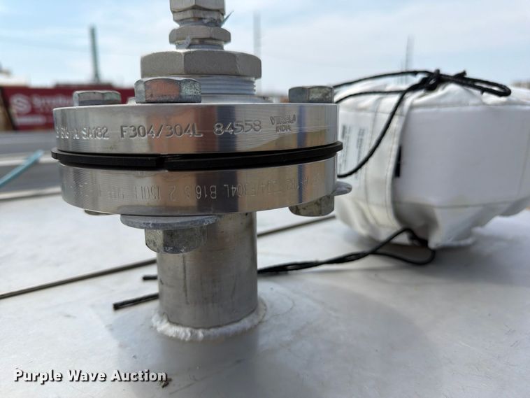 image for item FU4574 (2) tanks
