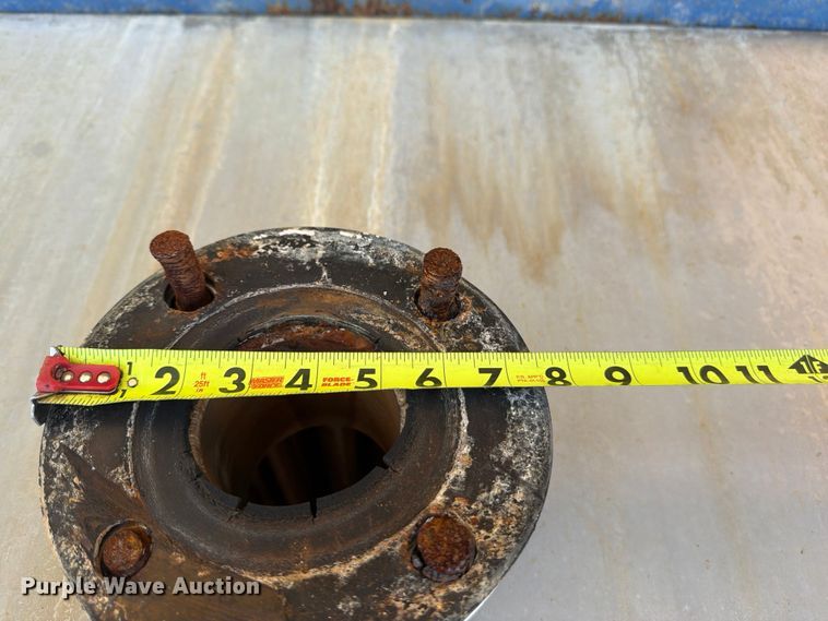 image for item FU4575 (2) tanks