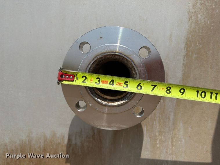 image for item FU4575 (2) tanks