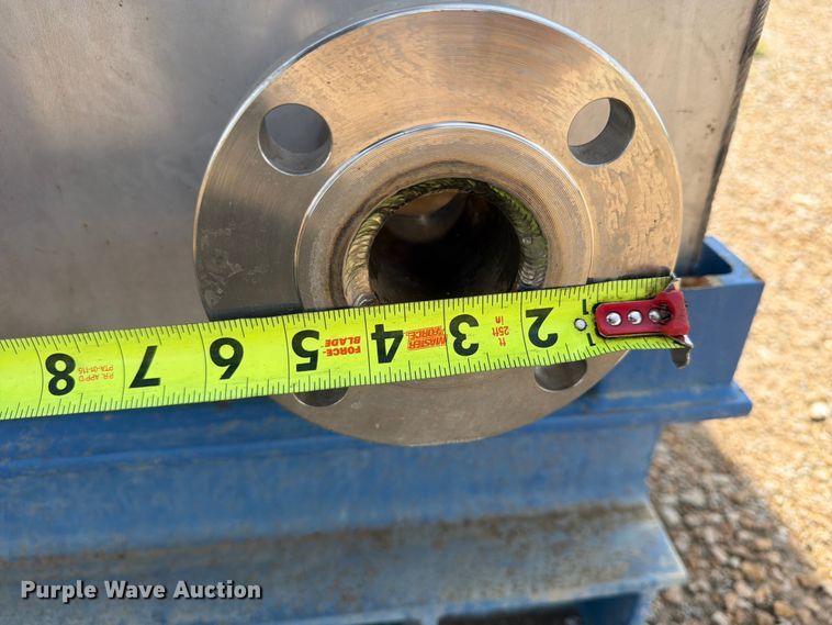 image for item FU4575 (2) tanks