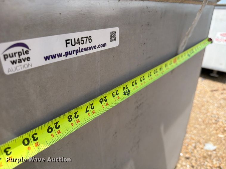 image for item FU4576 (2) tanks