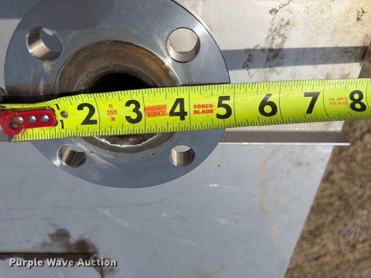 image for item FU4576 (2) tanks