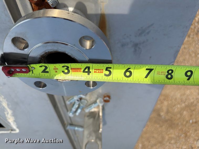 image for item FU4576 (2) tanks