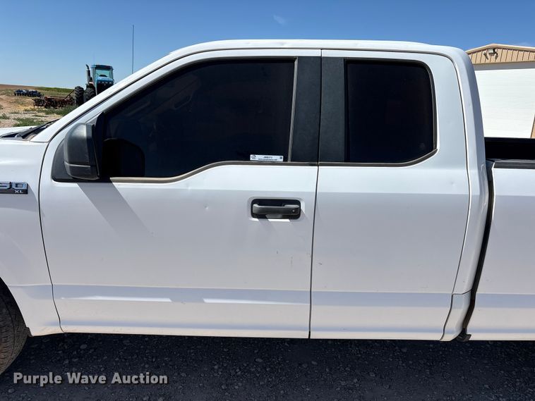 image for item JM9373 2018 Ford F-150 Ext. Cab pickup truck