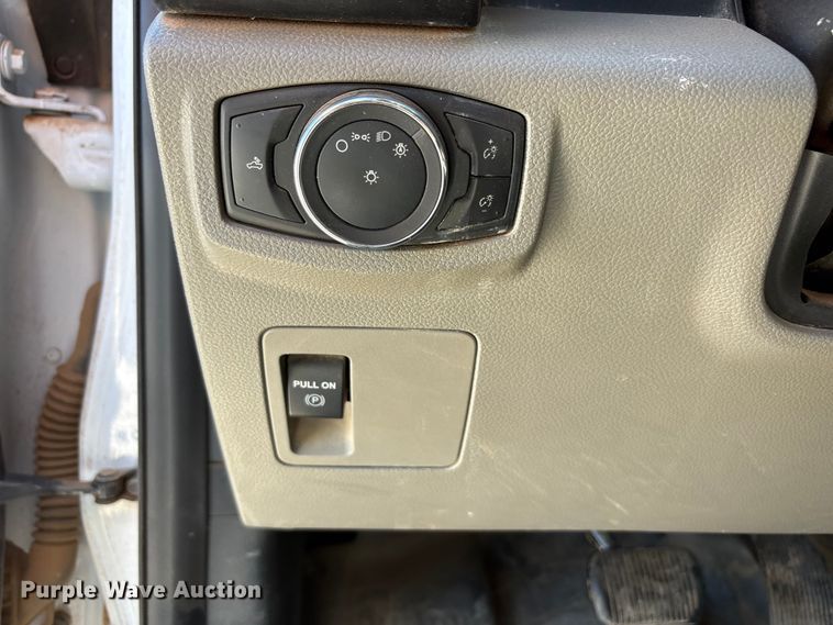 image for item JM9373 2018 Ford F-150 Ext. Cab pickup truck