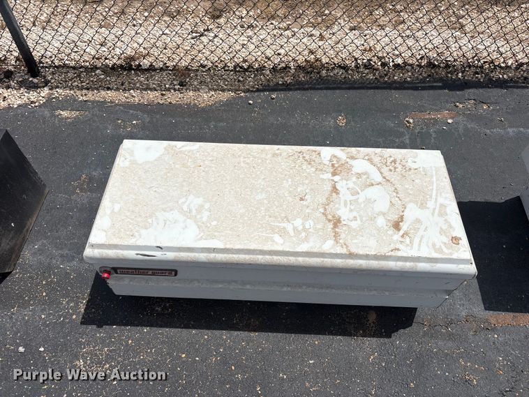 image for item JM9381 (3) toolboxes