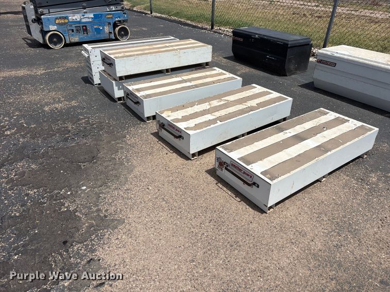 (6) Tool boxes
