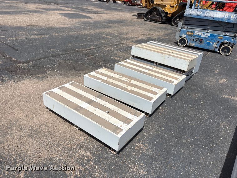 image for item JM9382 (6) toolboxes