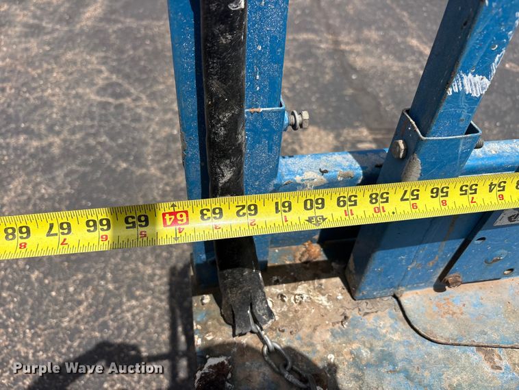 image for item JM9383 Genie GS-1930 scissor lift