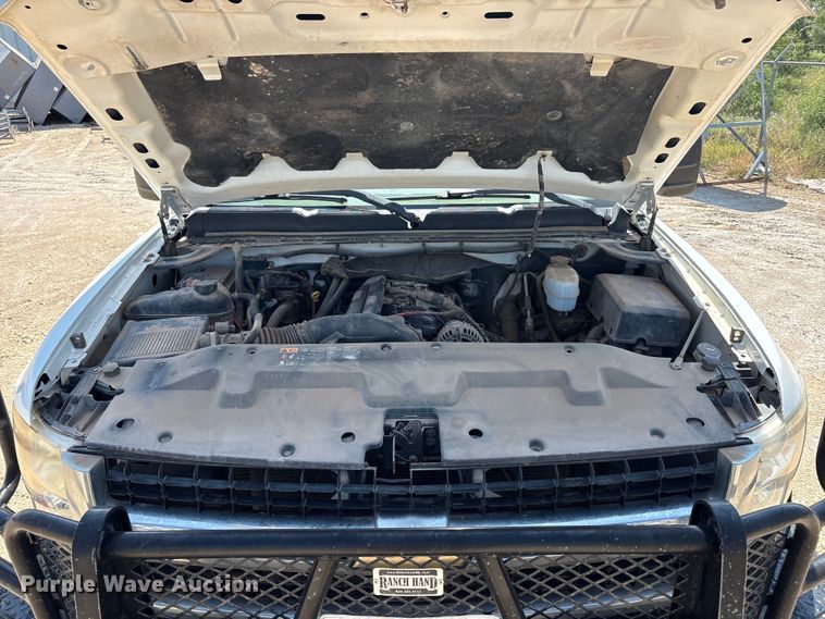 image for item JM9391 2007 Chevrolet Silverado 2500HD Crew Cab pickup truck