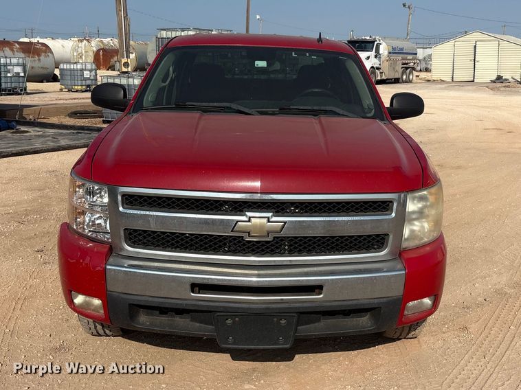 image for item JM9402 2011 Chevrolet Silverado 1500 Crew Cab pickup truck