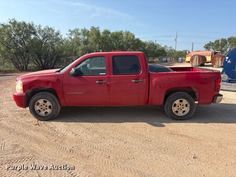 image for item JM9402 2011 Chevrolet Silverado 1500 Crew Cab pickup truck