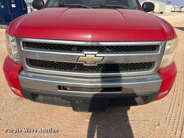 image for item JM9402 2011 Chevrolet Silverado 1500 Crew Cab pickup truck