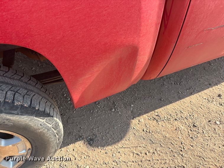 image for item JM9402 2011 Chevrolet Silverado 1500 Crew Cab pickup truck