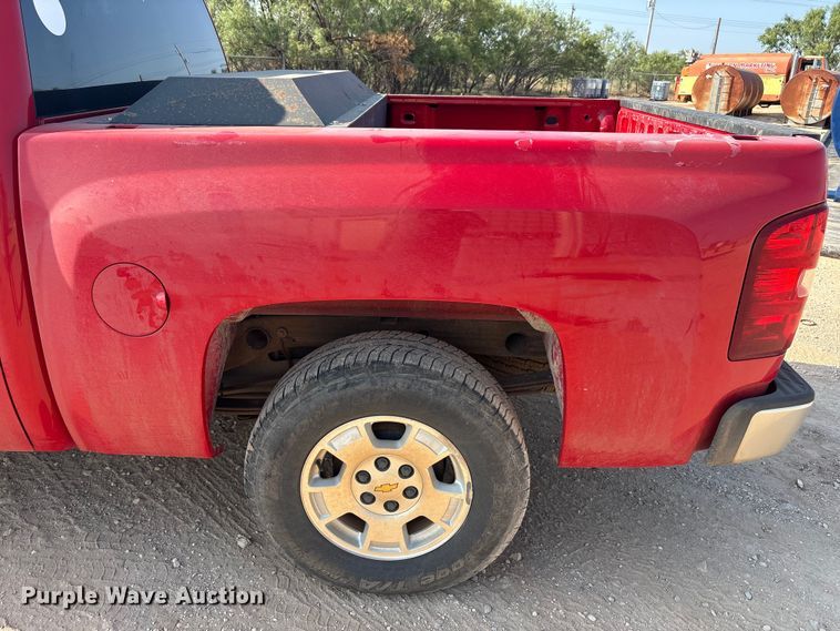image for item JM9402 2011 Chevrolet Silverado 1500 Crew Cab pickup truck