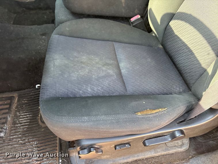 image for item JM9402 2011 Chevrolet Silverado 1500 Crew Cab pickup truck