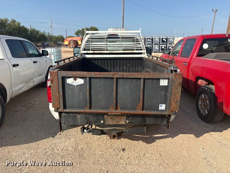 image for item JM9403 2010 Ford F250 Super Duty pickup truck