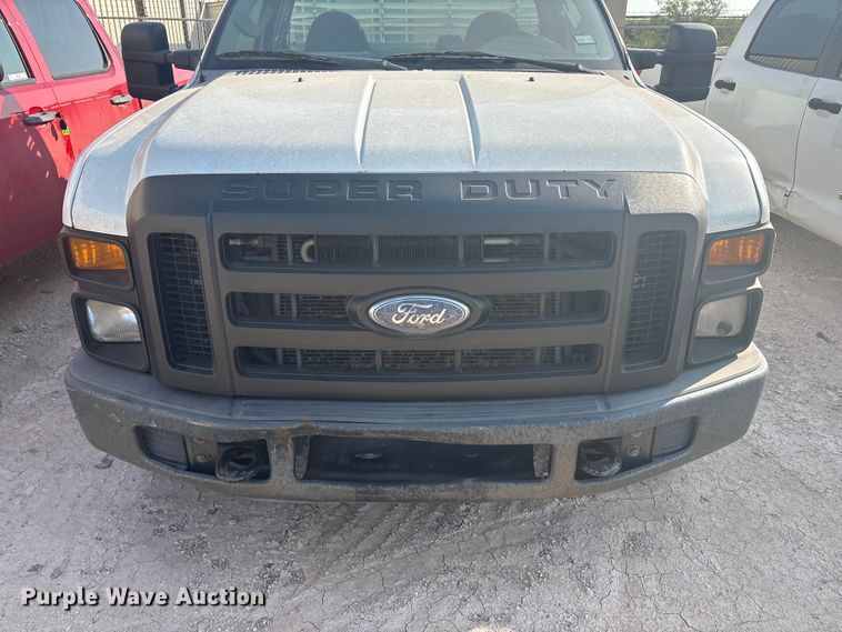 image for item JM9403 2010 Ford F250 Super Duty pickup truck