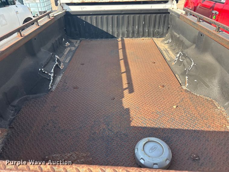 image for item JM9403 2010 Ford F250 Super Duty pickup truck
