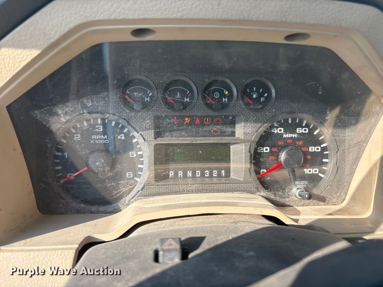 image for item JM9403 2010 Ford F250 Super Duty pickup truck