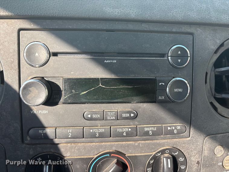 image for item JM9403 2010 Ford F250 Super Duty pickup truck