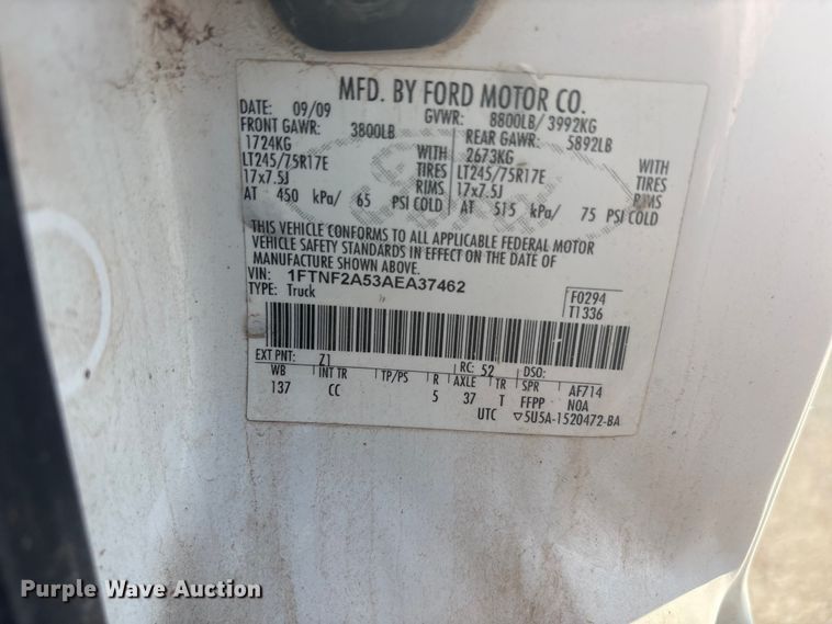 image for item JM9403 2010 Ford F250 Super Duty pickup truck