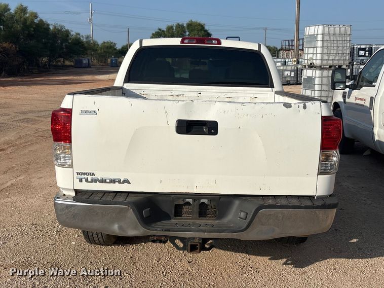 image for item JM9404 2010 Toyota Tundra Crew Cab pickup truck