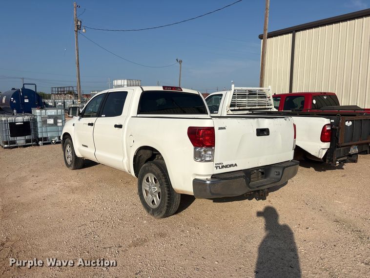 image for item JM9404 2010 Toyota Tundra Crew Cab pickup truck