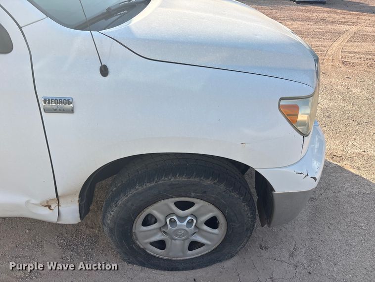 image for item JM9404 2010 Toyota Tundra Crew Cab pickup truck