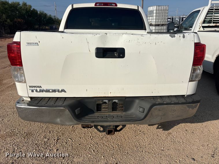 image for item JM9404 2010 Toyota Tundra Crew Cab pickup truck