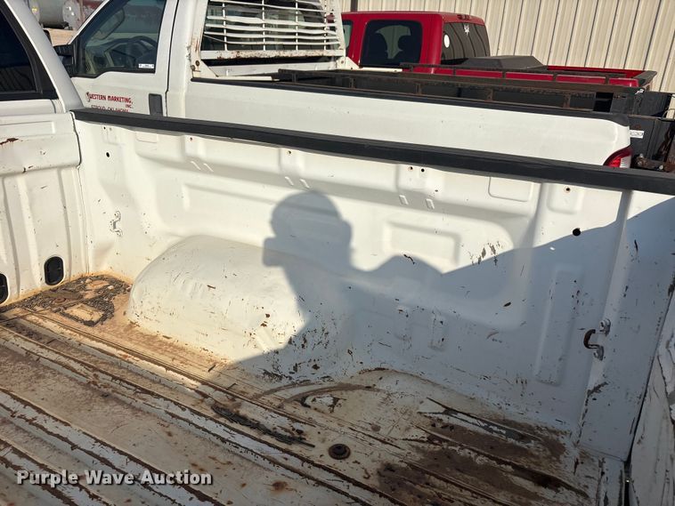 image for item JM9404 2010 Toyota Tundra Crew Cab pickup truck
